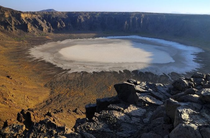 https://mdw-travel-data-us-east-1.s3.amazonaws.com/img/country/Saudi-Arabia/Shaqiqa-Woodlands/img_01.jpg