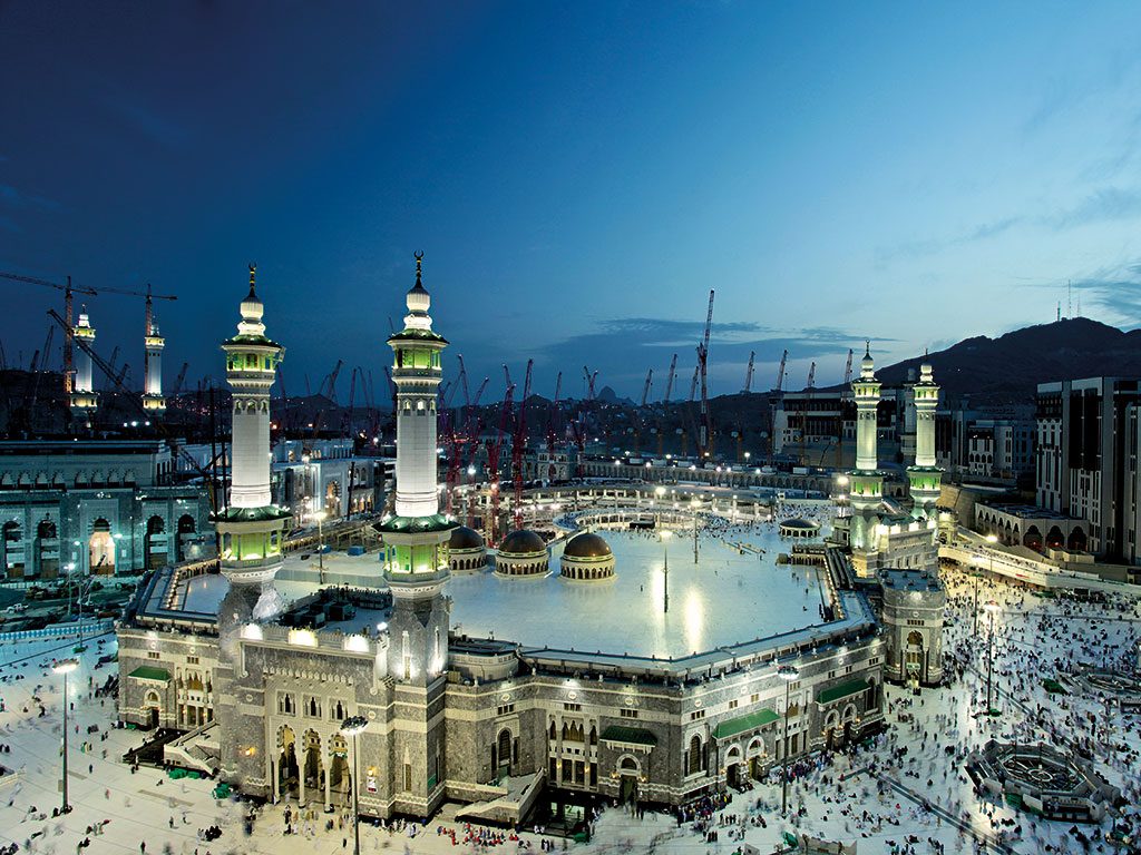 https://mdw-travel-data-us-east-1.s3.amazonaws.com/img/country/Saudi-Arabia/Shaqiqa-Woodlands/img_03.jpg