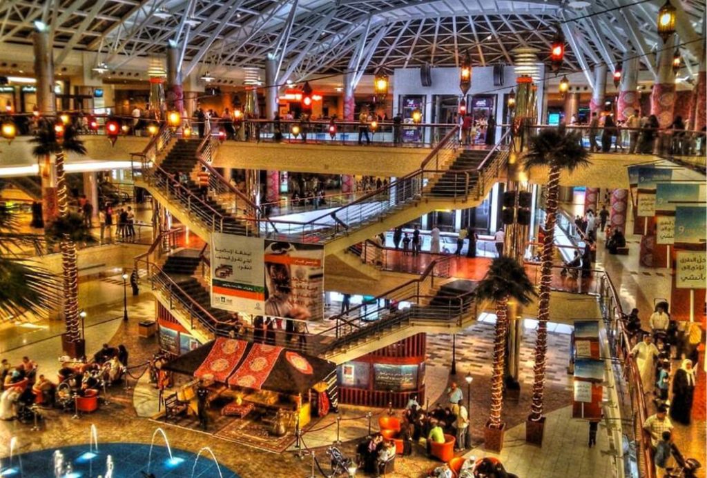 https://mdw-travel-data-us-east-1.s3.amazonaws.com/img/country/Saudi-Arabia/Stars-Avenue-Mall/img_01.jpg