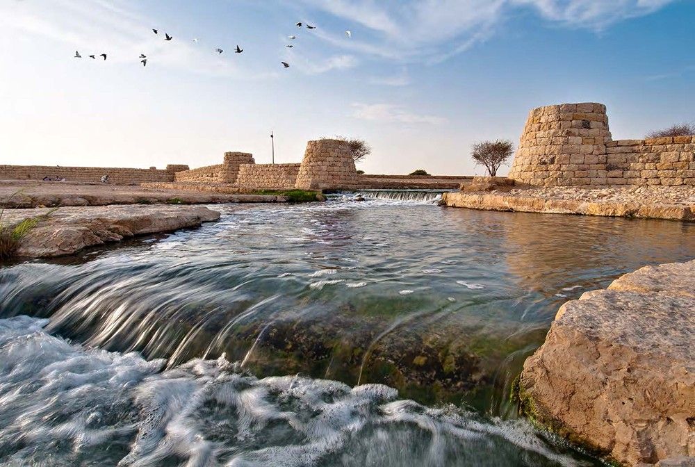 https://mdw-travel-data-us-east-1.s3.amazonaws.com/img/country/Saudi-Arabia/Wadi-Hanifah/img_03.jpg