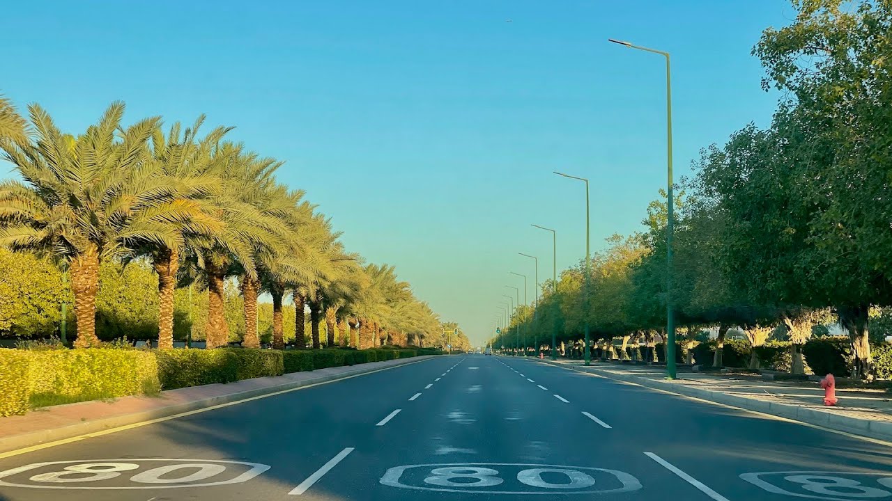 https://mdw-travel-data-us-east-1.s3.amazonaws.com/img/country/Saudi-Arabia/Yanbu-Balad-Walkway/img_02.jpg