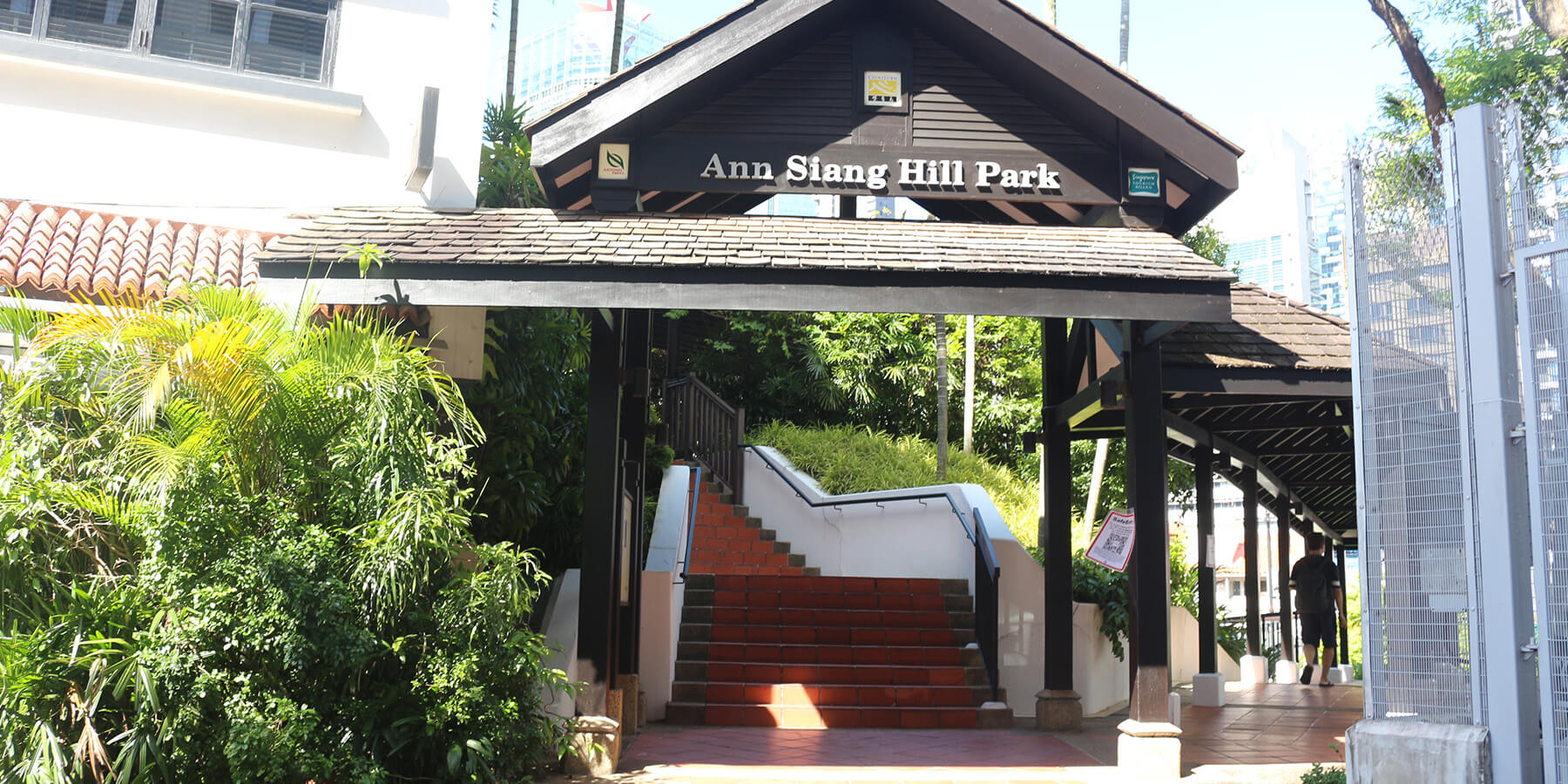 https://mdw-travel-data-us-east-1.s3.amazonaws.com/img/country/Singapore/Ann-Siang-Hill-Park/img_00.jpg