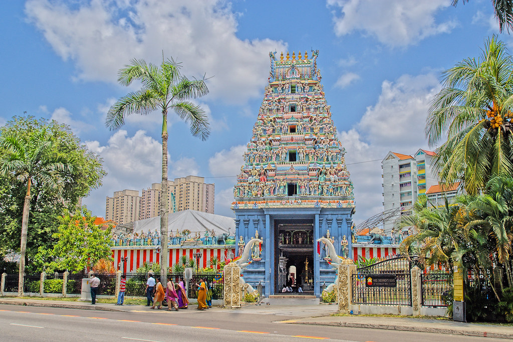 https://mdw-travel-data-us-east-1.s3.amazonaws.com/img/country/Singapore/Arulmigu-Velmurugan-Gnanamuneeswarar-Temple/img_02.jpg