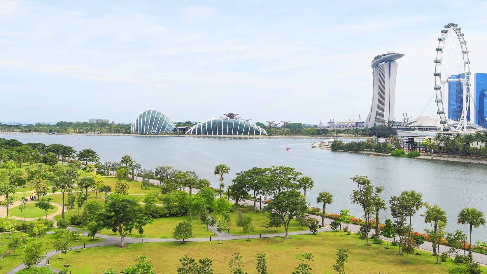 https://mdw-travel-data-us-east-1.s3.amazonaws.com/img/country/Singapore/Bay-East-Garden/img_03.jpg