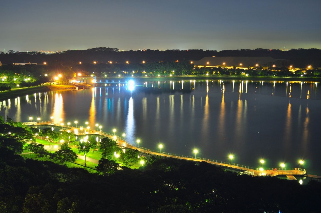 https://mdw-travel-data-us-east-1.s3.amazonaws.com/img/country/Singapore/Bedok-Reservoir-Park/img_00.jpg