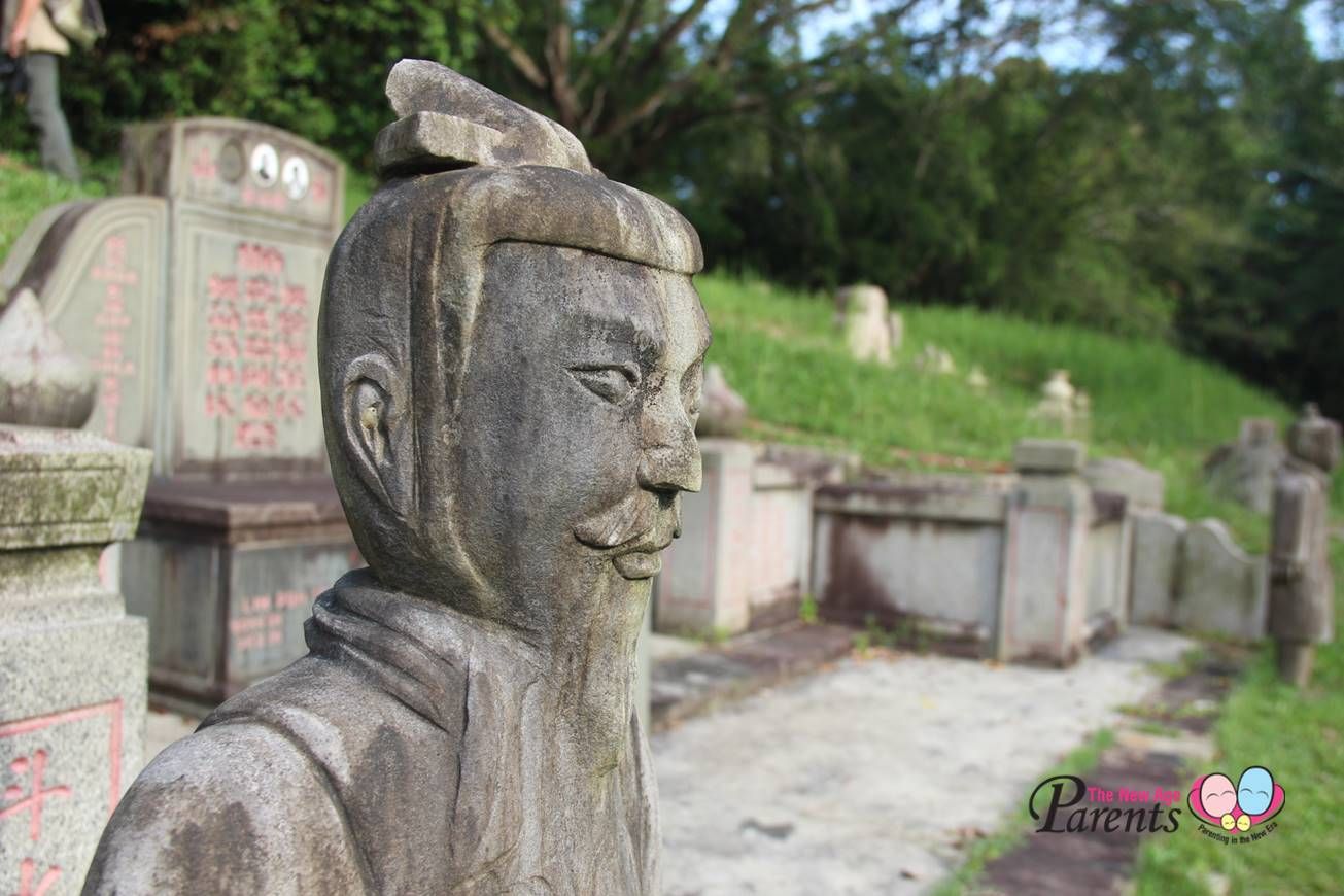 https://mdw-travel-data-us-east-1.s3.amazonaws.com/img/country/Singapore/Bukit-Brown-Cemetery/img_04.jpg