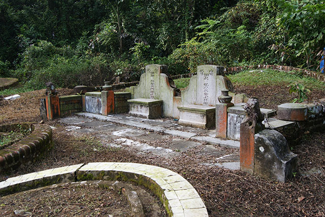 https://mdw-travel-data-us-east-1.s3.amazonaws.com/img/country/Singapore/Bukit-Brown-Cemetery/img_05.jpg