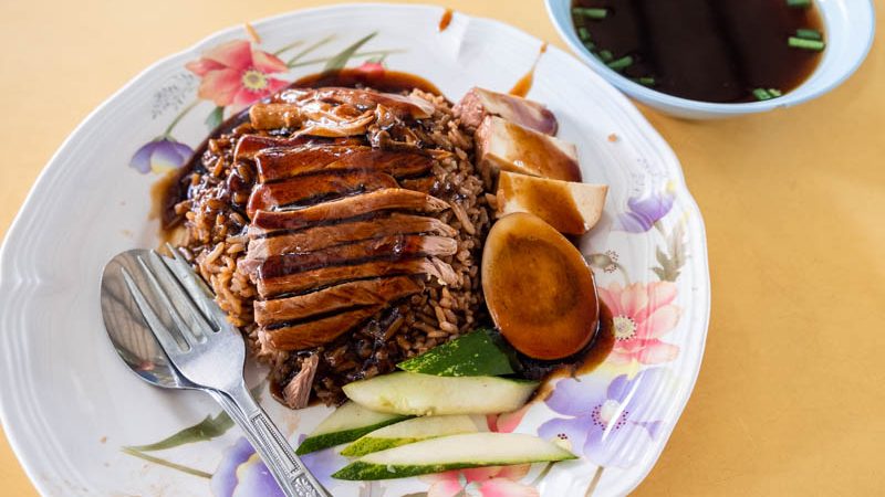https://mdw-travel-data-us-east-1.s3.amazonaws.com/img/country/Singapore/Bukit-Merah-Central-Hawker-Centre/img_00.jpg