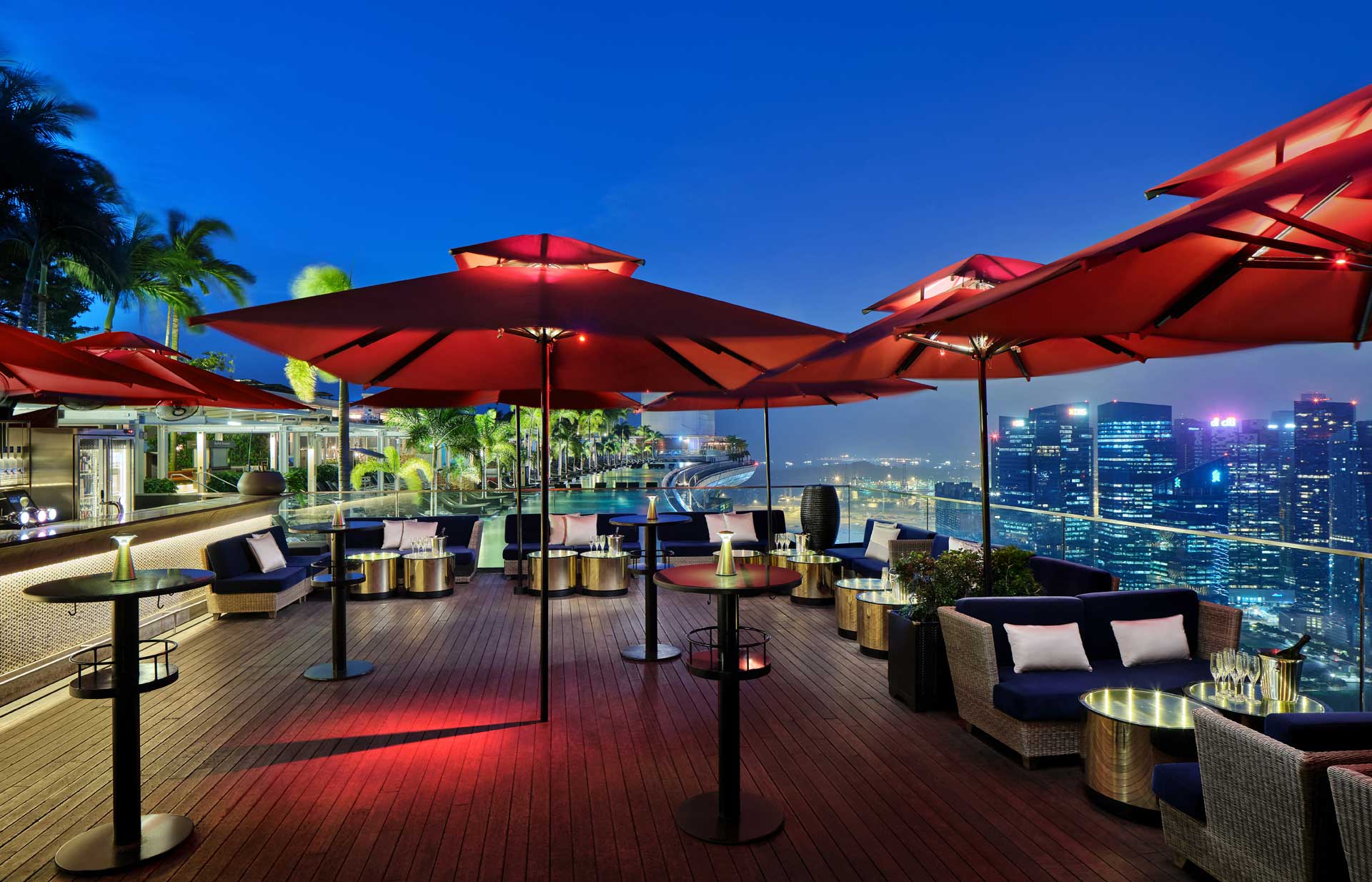 https://mdw-travel-data-us-east-1.s3.amazonaws.com/img/country/Singapore/CE-LA-VI-Singapore/img_01.jpg