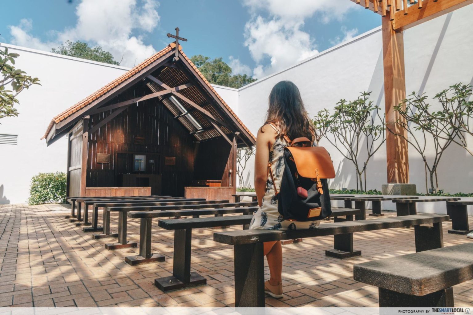 https://mdw-travel-data-us-east-1.s3.amazonaws.com/img/country/Singapore/Changi-Chapel-and-Museum/img_04.jpg