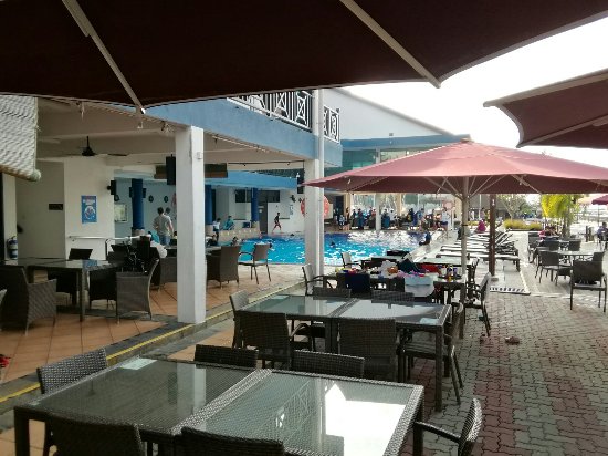 https://mdw-travel-data-us-east-1.s3.amazonaws.com/img/country/Singapore/Changi-Sailing-Club/img_01.jpg