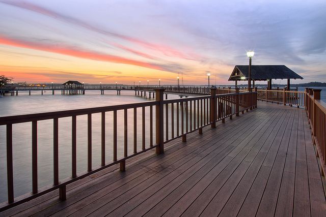 https://mdw-travel-data-us-east-1.s3.amazonaws.com/img/country/Singapore/Changkat-Changi-Boardwalk/img_01.jpg