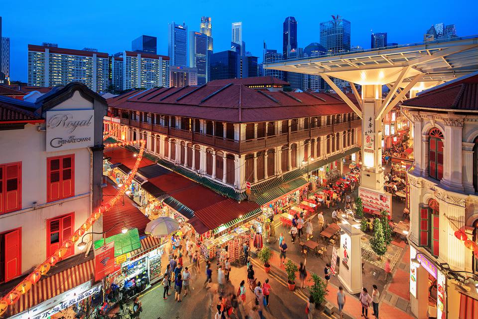 https://mdw-travel-data-us-east-1.s3.amazonaws.com/img/country/Singapore/Chinatown-Street-Markets/img_03.jpg