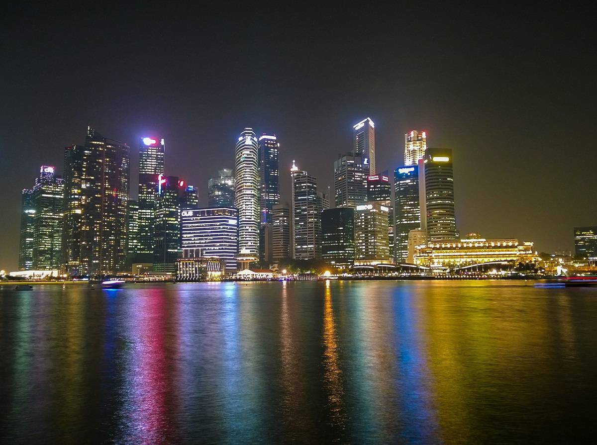 https://mdw-travel-data-us-east-1.s3.amazonaws.com/img/country/Singapore/Clarke-Quay/img_02.jpg