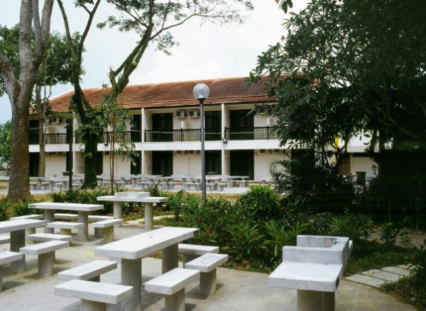 https://mdw-travel-data-us-east-1.s3.amazonaws.com/img/country/Singapore/Costa-Sands-Resort/img_02.jpg