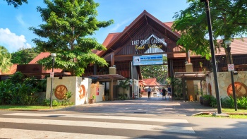 https://mdw-travel-data-us-east-1.s3.amazonaws.com/img/country/Singapore/East-Coast-Park/img_05.jpg