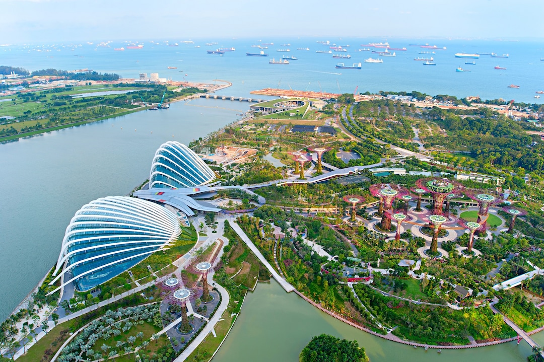 https://mdw-travel-data-us-east-1.s3.amazonaws.com/img/country/Singapore/Garden-Cruiser/img_00.jpg