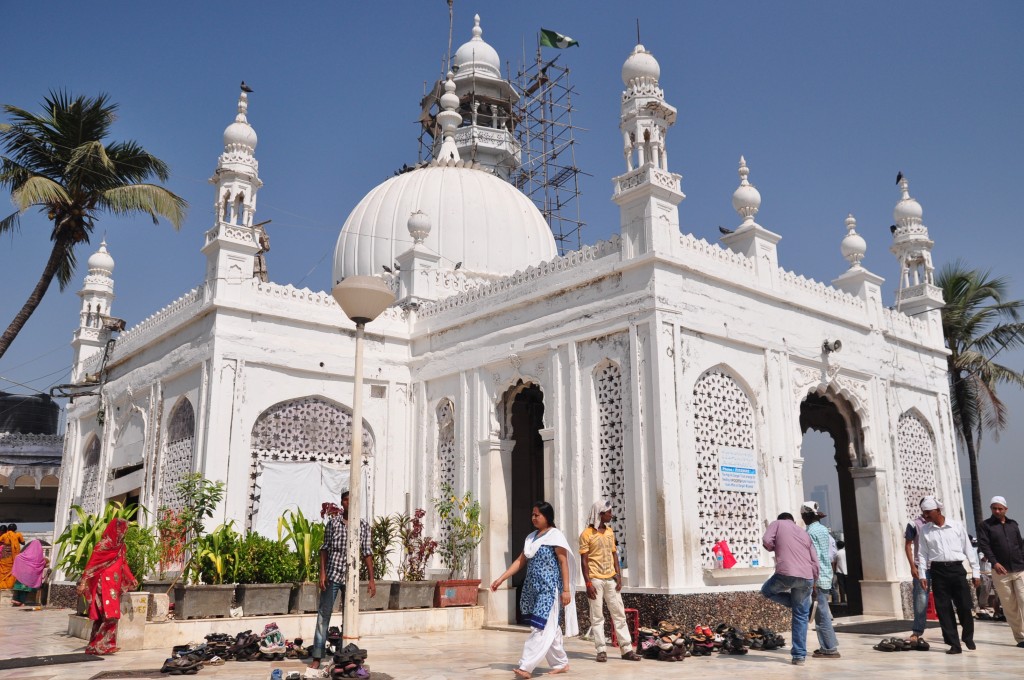 https://mdw-travel-data-us-east-1.s3.amazonaws.com/img/country/Singapore/Haji-Sulam-Mosque/img_02.jpg