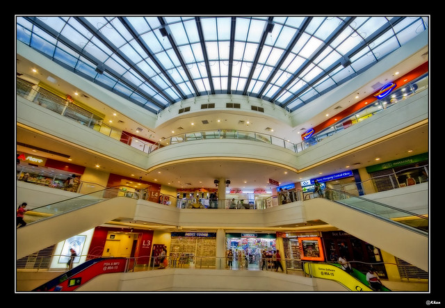 https://mdw-travel-data-us-east-1.s3.amazonaws.com/img/country/Singapore/Hougang-Mall/img_03.jpg