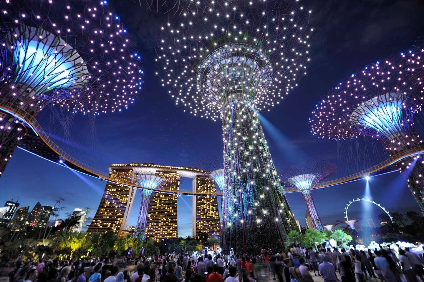 https://mdw-travel-data-us-east-1.s3.amazonaws.com/img/country/Singapore/Indian-Garden/img_03.jpg
