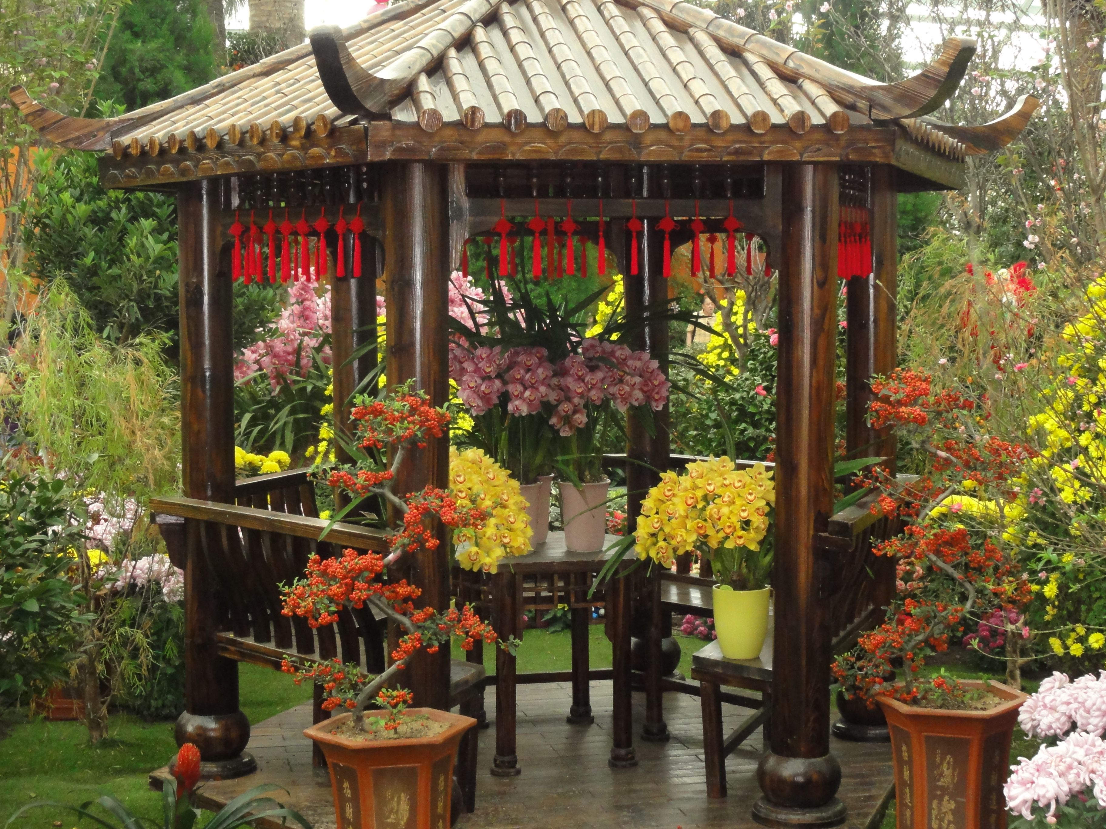 https://mdw-travel-data-us-east-1.s3.amazonaws.com/img/country/Singapore/Indoor-Floral-Display/img_02.jpg