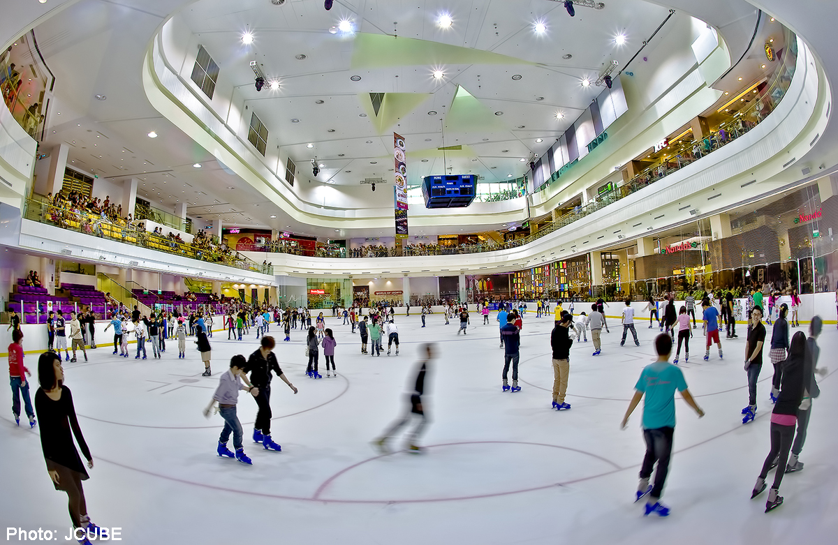 https://mdw-travel-data-us-east-1.s3.amazonaws.com/img/country/Singapore/JCube-Mall/img_02.jpg