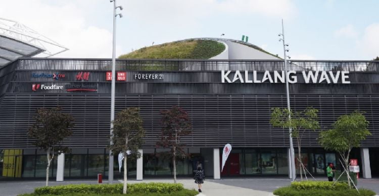 https://mdw-travel-data-us-east-1.s3.amazonaws.com/img/country/Singapore/Kallang-Wave-Mall/img_01.jpg