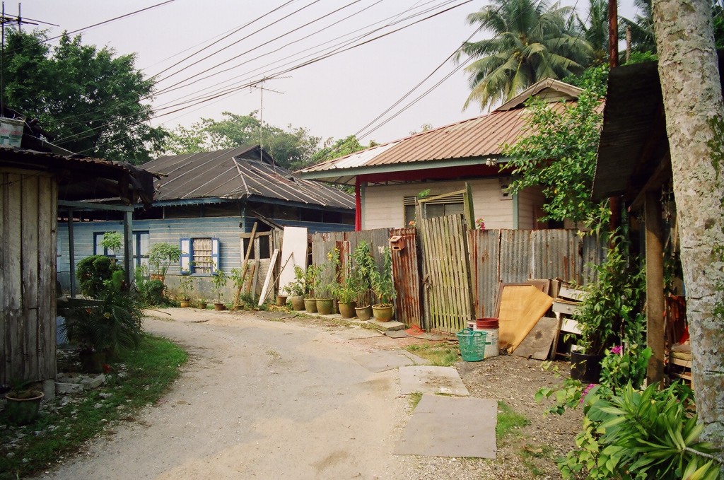 https://mdw-travel-data-us-east-1.s3.amazonaws.com/img/country/Singapore/Kampung-Buangkok/img_03.jpg