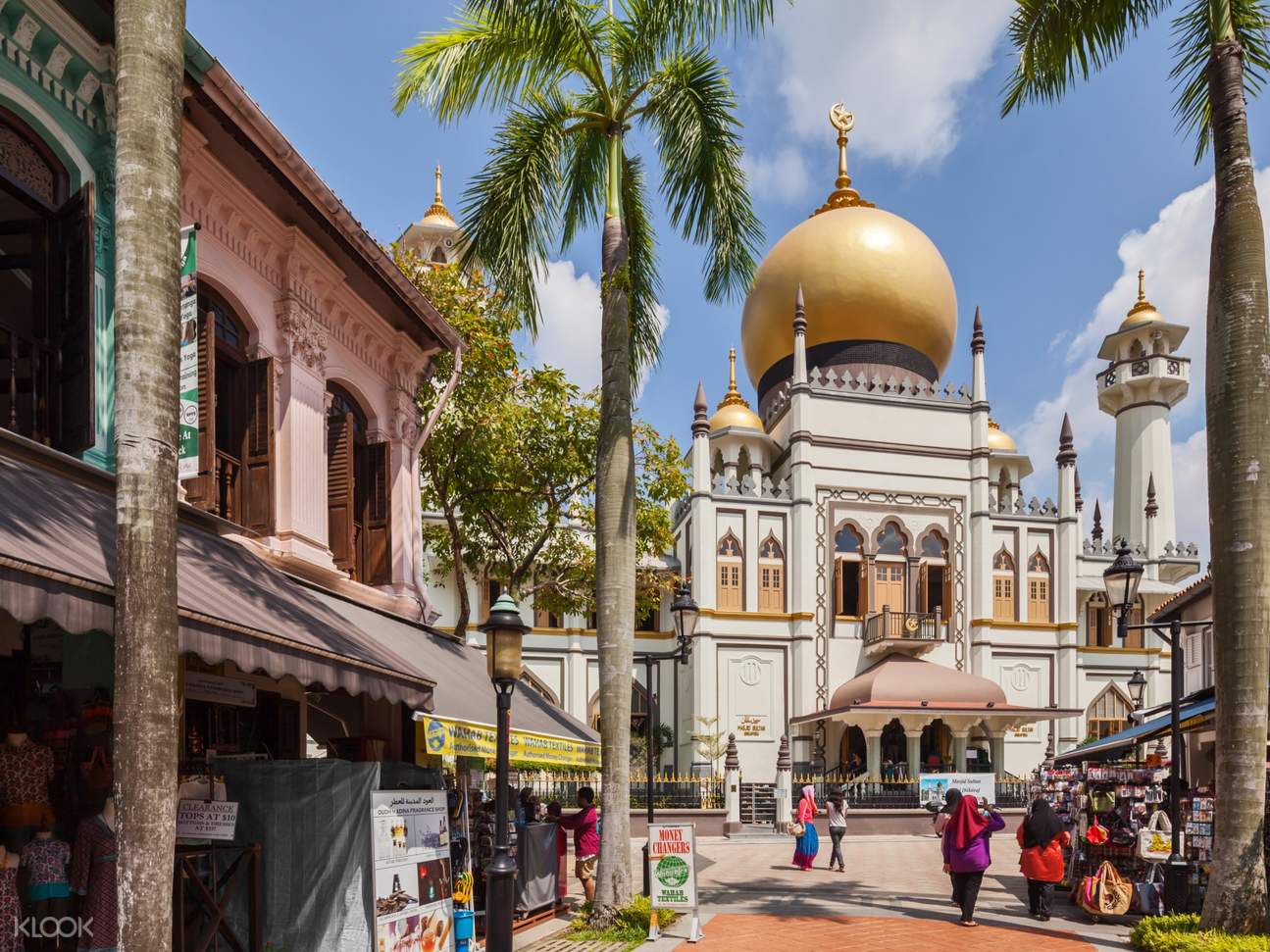 https://mdw-travel-data-us-east-1.s3.amazonaws.com/img/country/Singapore/Kampung-Glam/img_01.jpg
