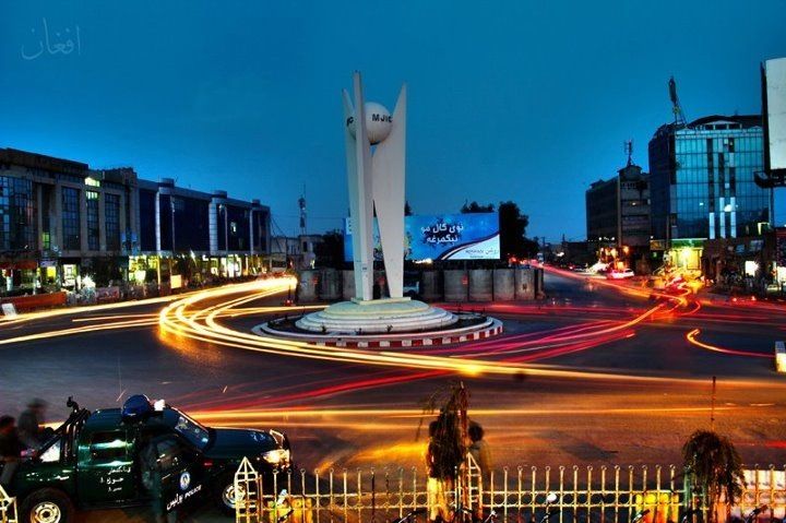 https://mdw-travel-data-us-east-1.s3.amazonaws.com/img/country/Singapore/Kandahar-Street/img_03.jpg
