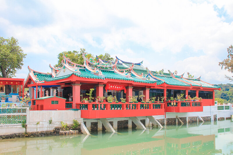 https://mdw-travel-data-us-east-1.s3.amazonaws.com/img/country/Singapore/Kusu-Island/img_05.jpg