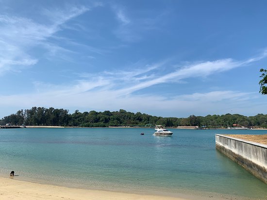 https://mdw-travel-data-us-east-1.s3.amazonaws.com/img/country/Singapore/Lazarus-Island/img_02.jpg