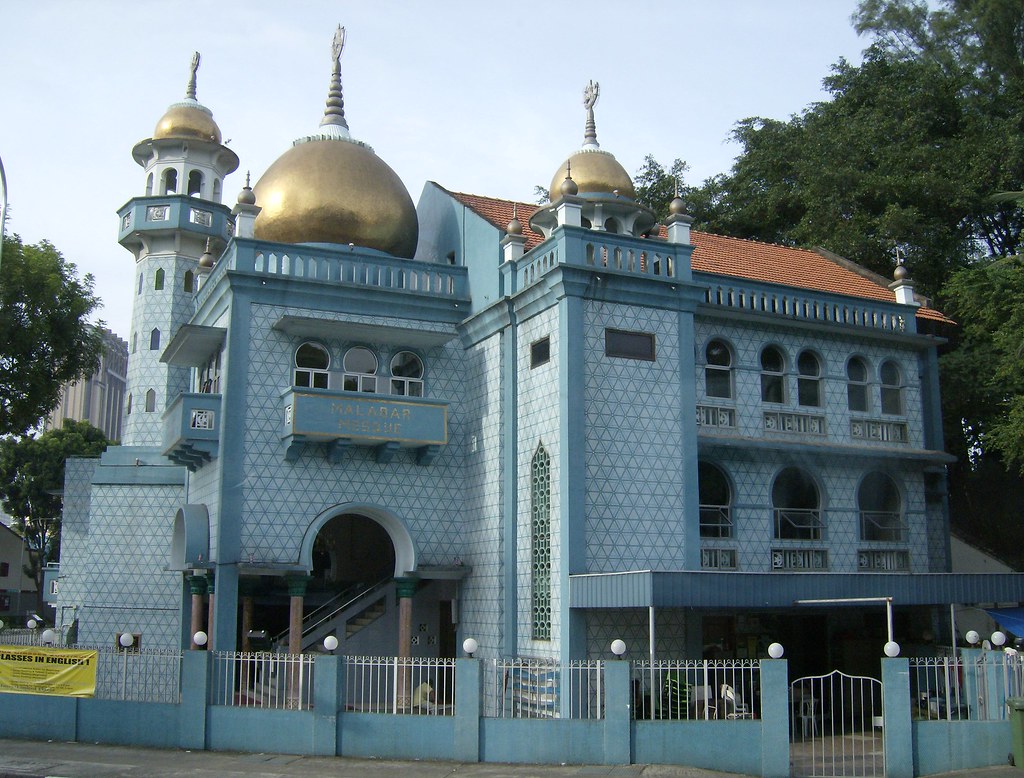 https://mdw-travel-data-us-east-1.s3.amazonaws.com/img/country/Singapore/Malabar-Mosque/img_00.jpg