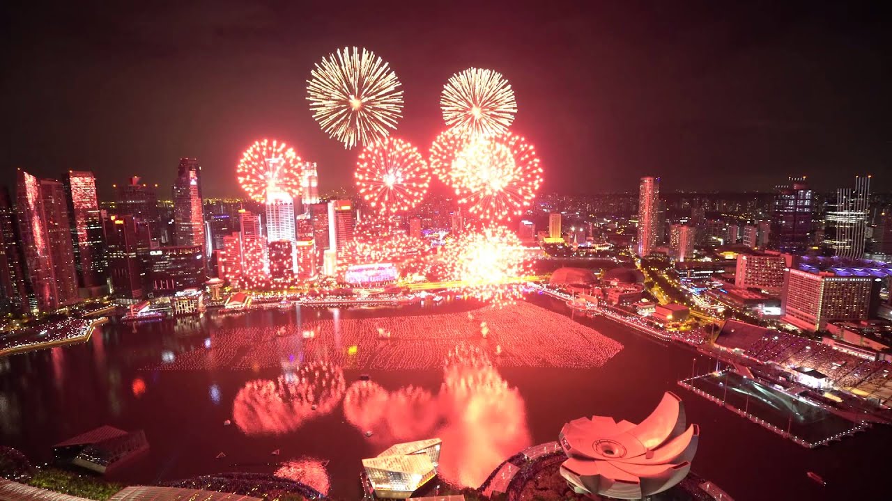 https://mdw-travel-data-us-east-1.s3.amazonaws.com/img/country/Singapore/Marina-Bay-Countdown/img_02.jpg