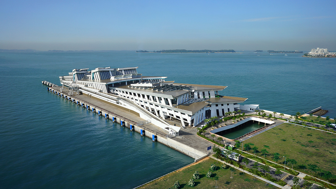 https://mdw-travel-data-us-east-1.s3.amazonaws.com/img/country/Singapore/Marina-Bay-Cruise-Centre/img_00.jpg