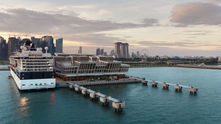 https://mdw-travel-data-us-east-1.s3.amazonaws.com/img/country/Singapore/Marina-Bay-Cruise-Centre/img_02.jpg