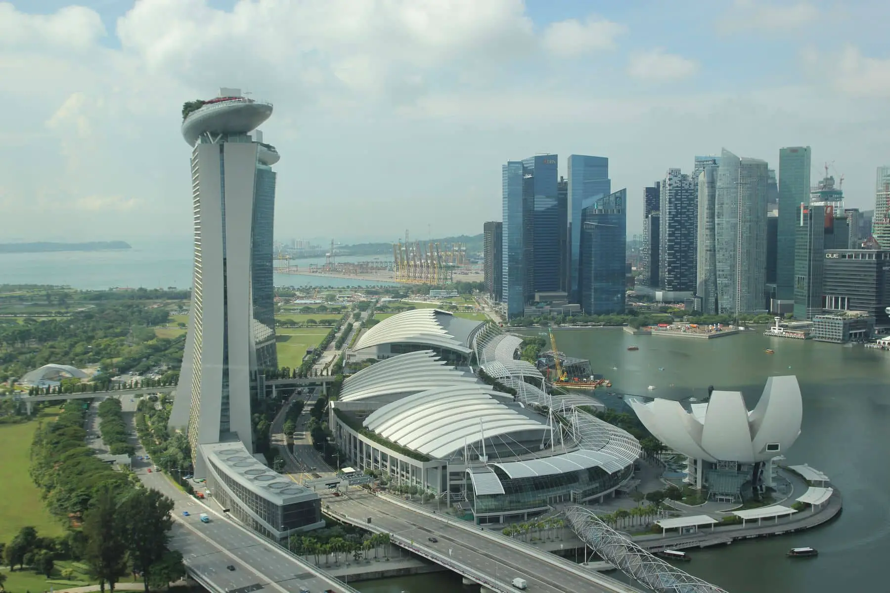 https://mdw-travel-data-us-east-1.s3.amazonaws.com/img/country/Singapore/Marina-Bay-Sands-Casino/img_01.jpg