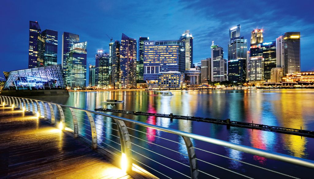 https://mdw-travel-data-us-east-1.s3.amazonaws.com/img/country/Singapore/Marina-Bay-Waterfront-Promenade/img_03.jpg