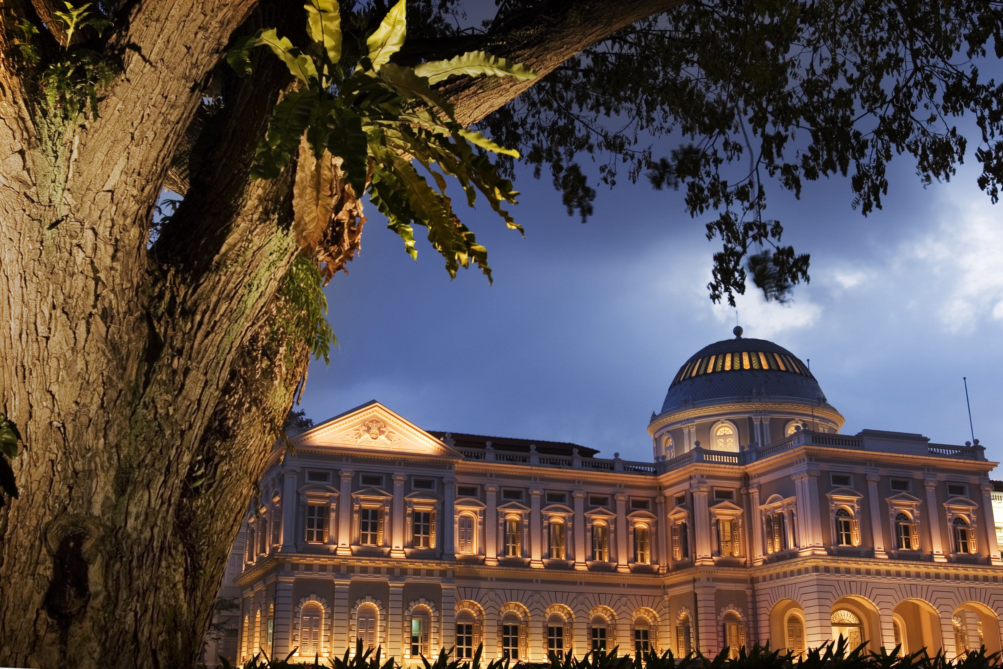 https://mdw-travel-data-us-east-1.s3.amazonaws.com/img/country/Singapore/National-Museum-of-Singapore/img_02.jpg