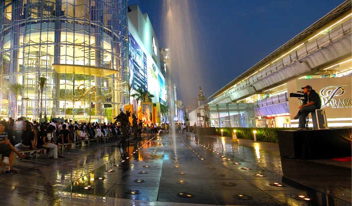 https://mdw-travel-data-us-east-1.s3.amazonaws.com/img/country/Singapore/Paragon/img_02.jpg