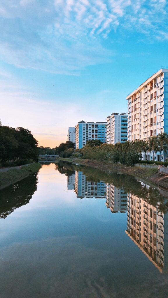 https://mdw-travel-data-us-east-1.s3.amazonaws.com/img/country/Singapore/Pasir-Ris-Park/img_03.jpg