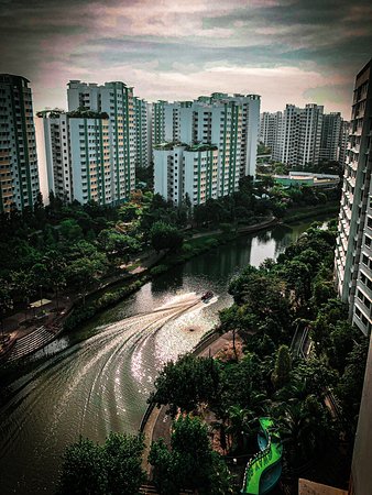 https://mdw-travel-data-us-east-1.s3.amazonaws.com/img/country/Singapore/Punggol-Waterway-Park/img_01.jpg