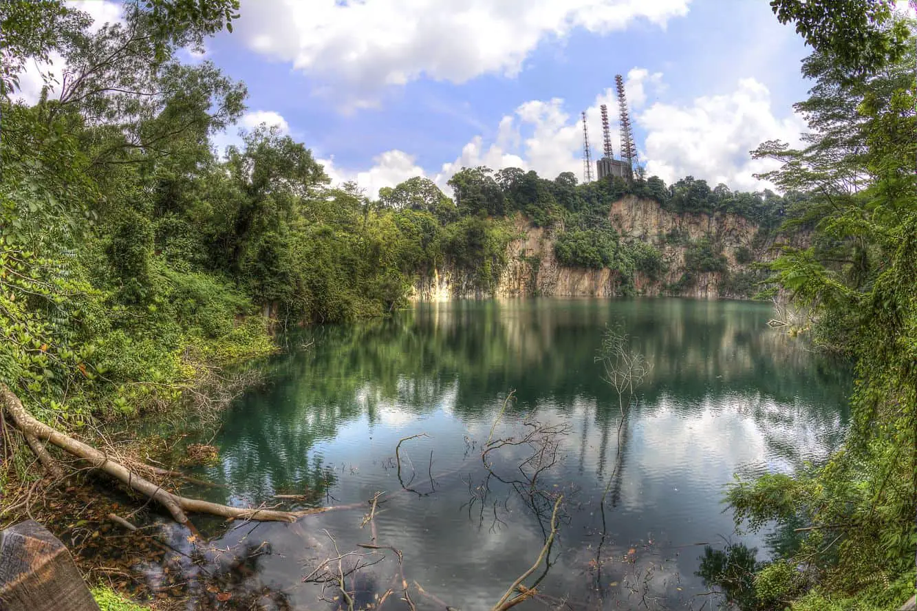 https://mdw-travel-data-us-east-1.s3.amazonaws.com/img/country/Singapore/Quarry-Park/img_04.jpg