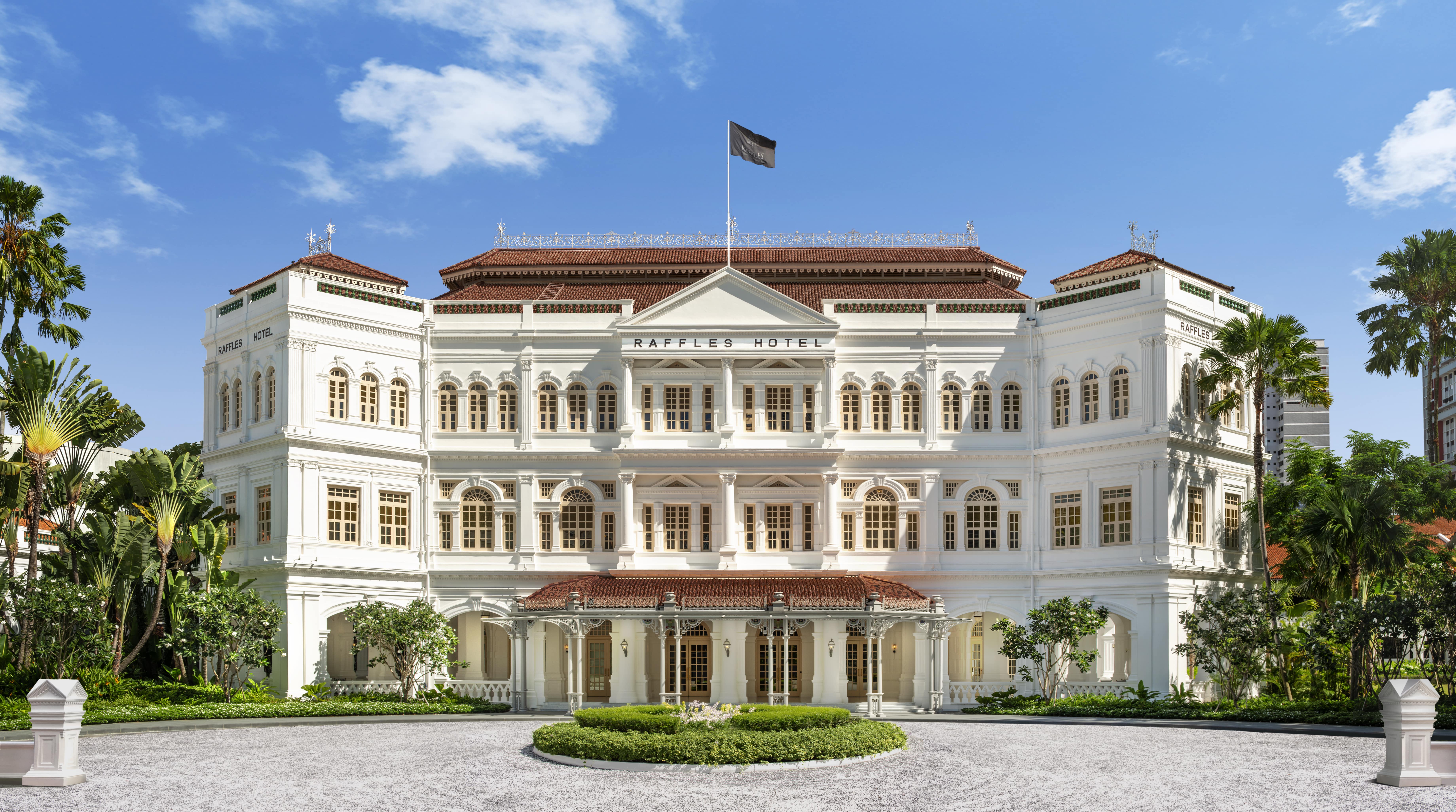 https://mdw-travel-data-us-east-1.s3.amazonaws.com/img/country/Singapore/Raffles-Hotel-Singapore/img_01.jpg