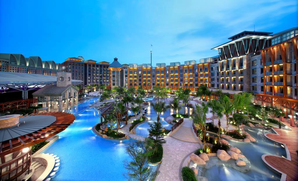 https://mdw-travel-data-us-east-1.s3.amazonaws.com/img/country/Singapore/Resorts-World-Sentosa/img_01.jpg