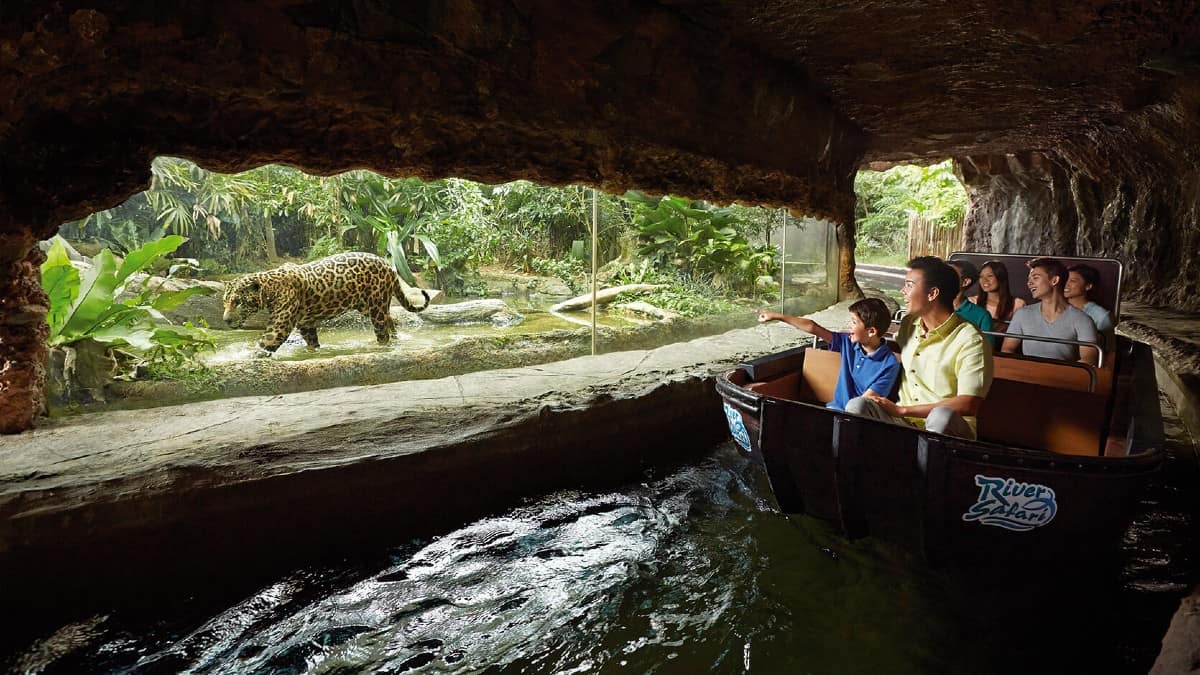 https://mdw-travel-data-us-east-1.s3.amazonaws.com/img/country/Singapore/River-Safari/img_03.jpg