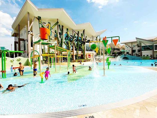 https://mdw-travel-data-us-east-1.s3.amazonaws.com/img/country/Singapore/Safra-Jurong/img_02.jpg