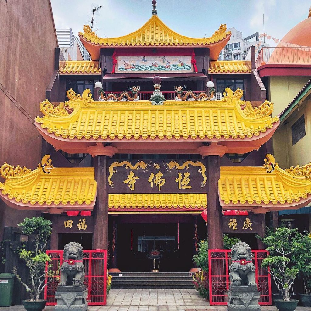 https://mdw-travel-data-us-east-1.s3.amazonaws.com/img/country/Singapore/Sakya-Muni-Buddha-Gaya-Temple/img_03.jpg