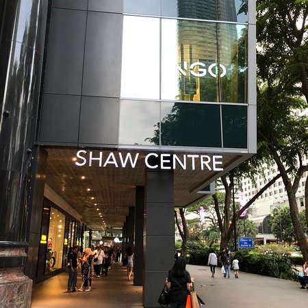 https://mdw-travel-data-us-east-1.s3.amazonaws.com/img/country/Singapore/Shaw-House-and-Centre/img_01.jpg