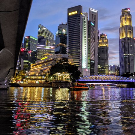https://mdw-travel-data-us-east-1.s3.amazonaws.com/img/country/Singapore/Singapore-River-Cruise/img_02.jpg